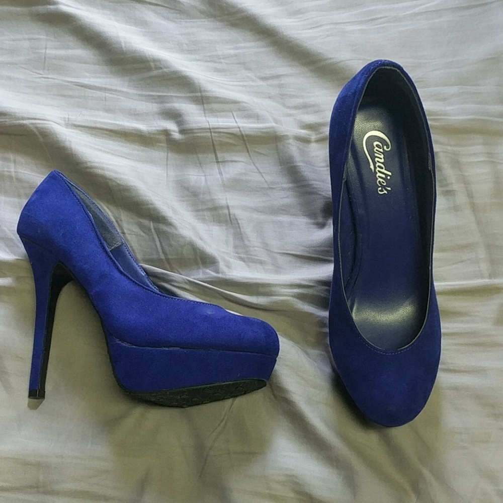 Blue platform heels